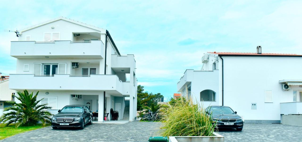 Apartmani Lovrencic Vrsi Exterior foto
