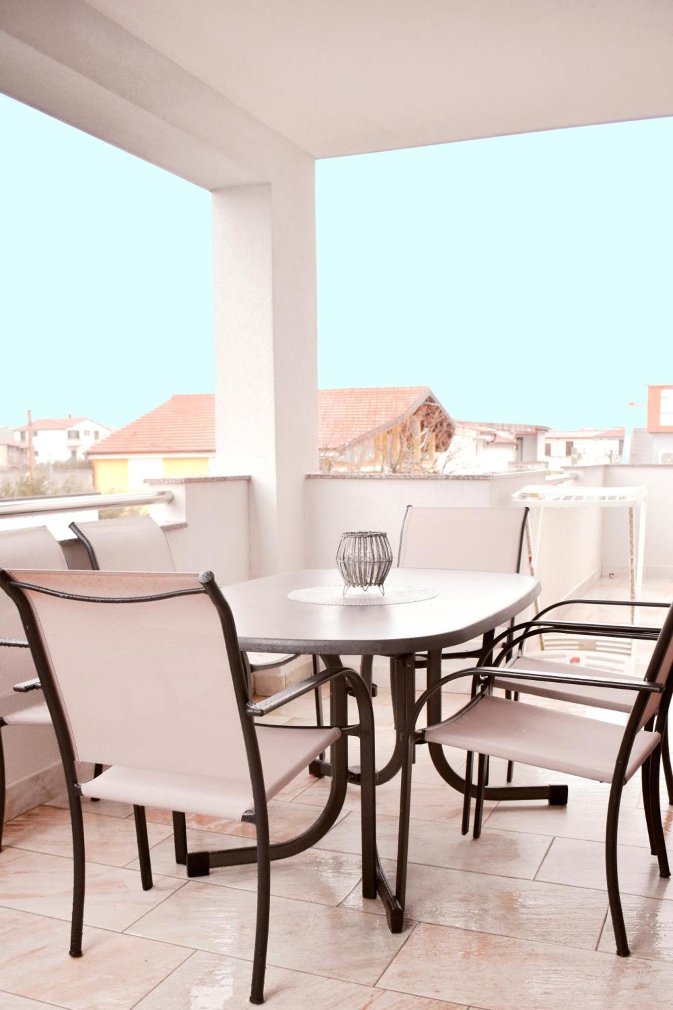 Apartmani Lovrencic Vrsi Exterior foto
